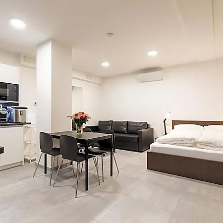 Gabriel'S Apartments-3
